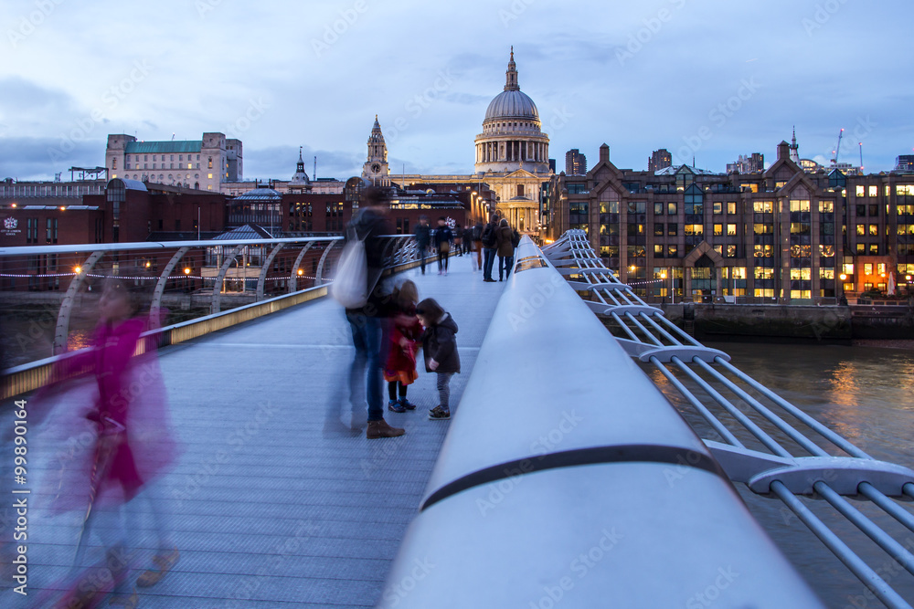 Obraz premium Winter in London's City