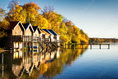 Print op canvas old wooden boathouse