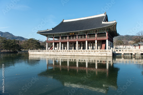 Seoul, Korean traditional architecture, sky, asian roof © PHOTOGRAPHER JH