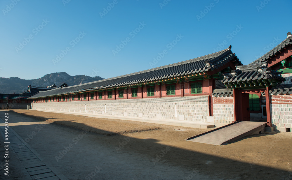 Fototapeta premium The royal house inside the secret garden of Gyeongbokgung Palace in Seoul, South Korea.