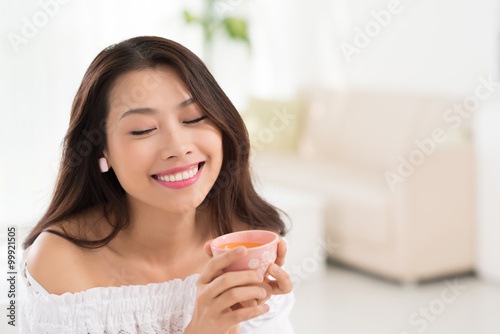 Fototapeta Naklejka Na Ścianę i Meble -  Enjoying tea