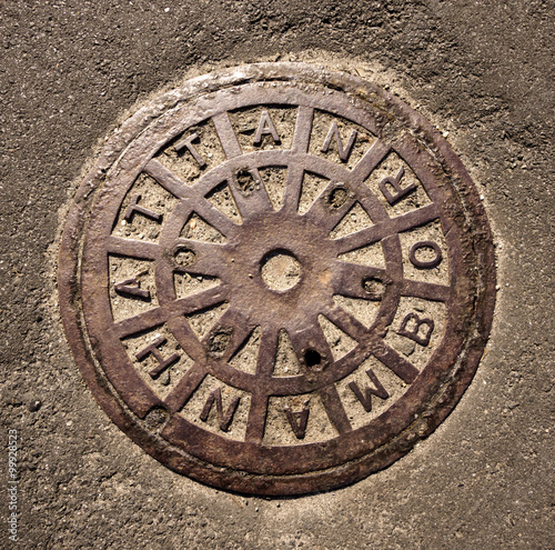 DC manhole