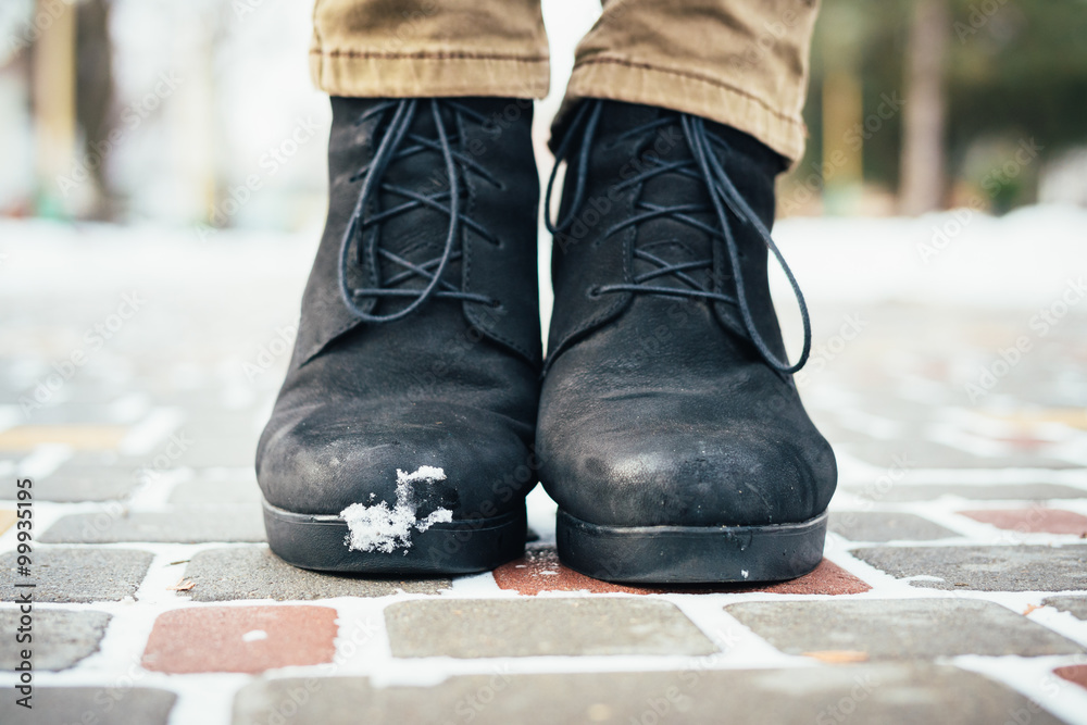 Women's boots in the snow
