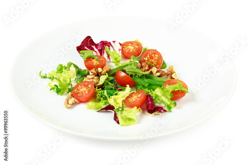 Simple salad with walnuts