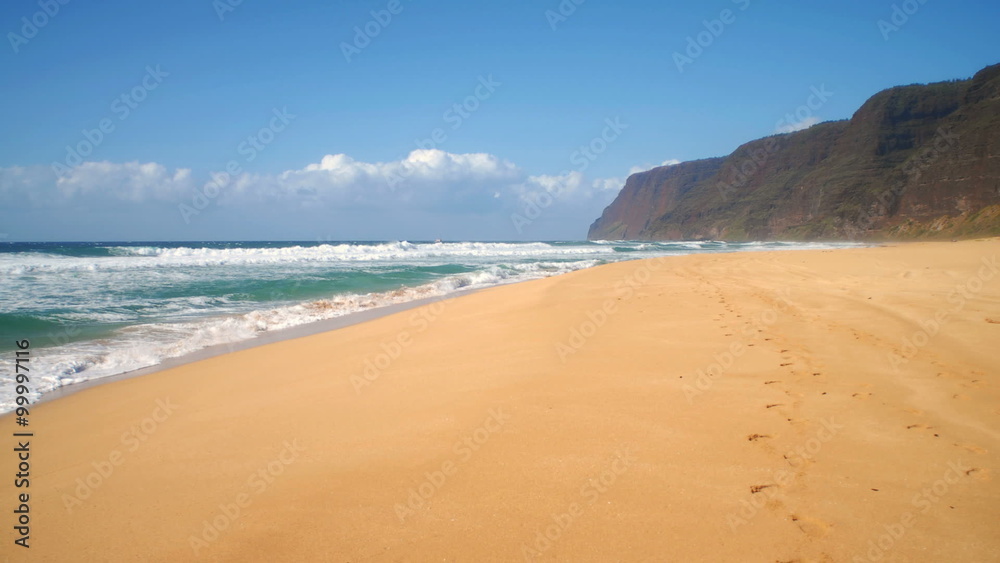 Time-lapse of the Polihale State Park on Kauai, Hawaii. Time-lapse of the Polihale State Park on Kauai, Hawaii.