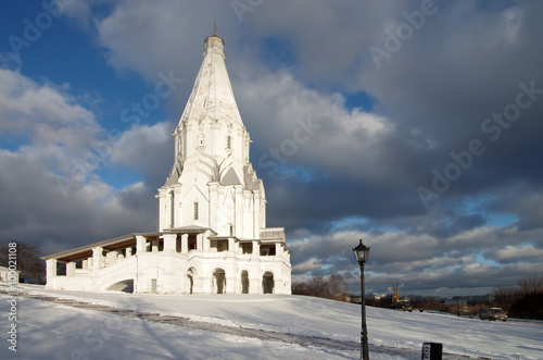 Fototapeta Naklejka Na Ścianę i Meble -  MOSCOW, RUSSIA - December, 2015: Winter day in the Kolomenskoye