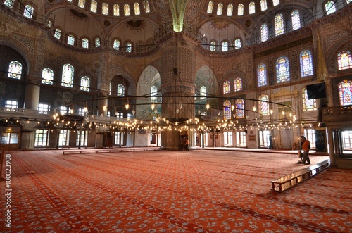 Sultan Ahmed Mosque in Istanbul © iza_miszczak