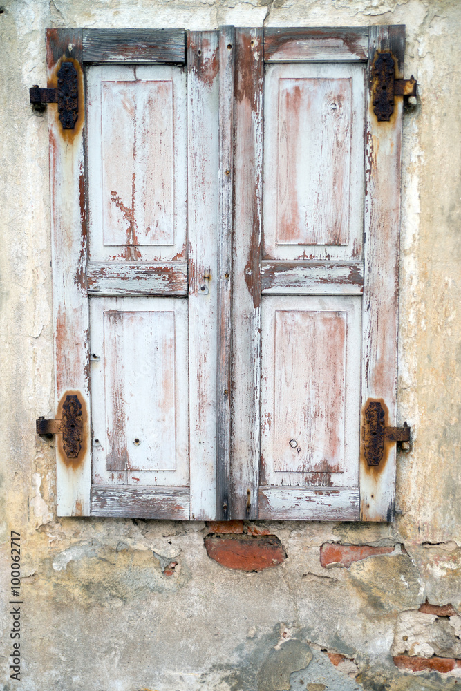 old window / old window with wooden shutter old window / old window with wooden shutter
