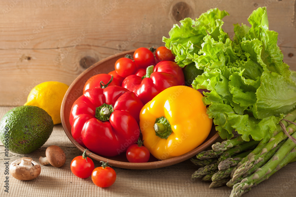 vegetables tomato pepper avocado lettuce asparagus vegetables tomato pepper avocado lettuce asparagus
