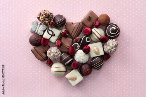 Chocolate candies heart © kobeza