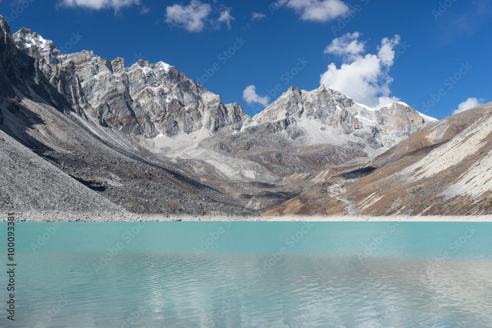 Thonak lake, Everest region