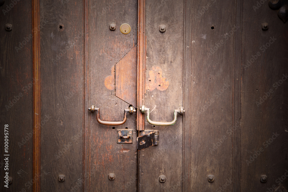 handle in london antique brown door rusty brass nail and light handle in london antique brown door rusty brass nail and light