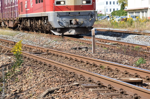 走行中の電車／山形県の庄内地方で、走行中の電車を撮影した写真です。