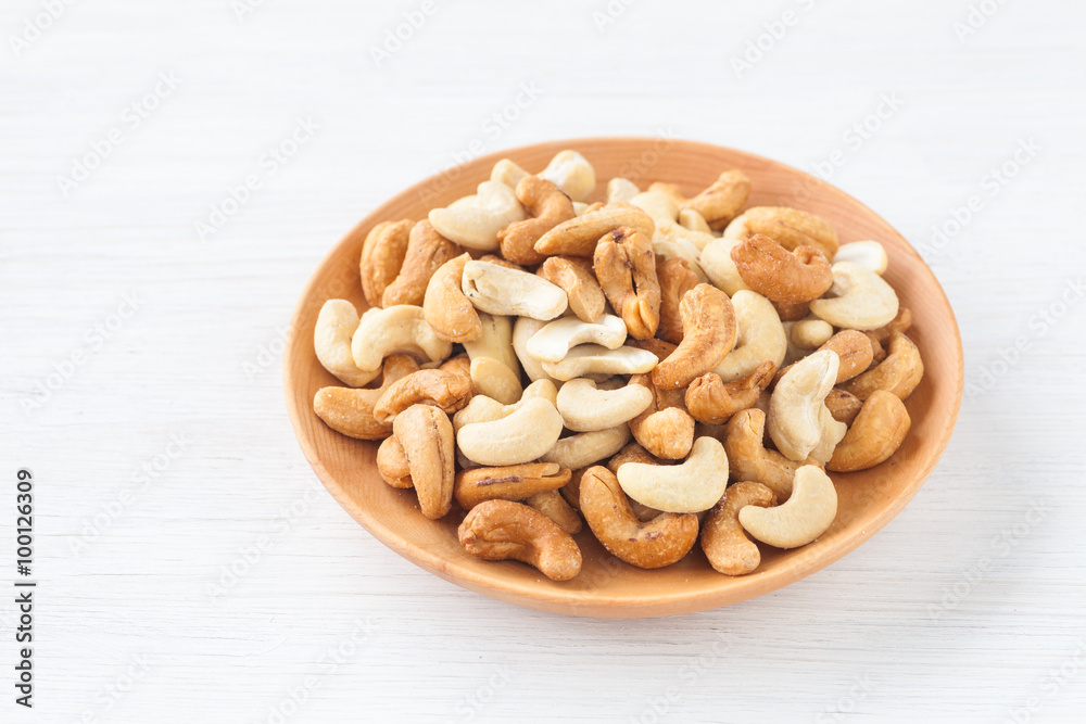 Cashew nuts , The World 's Healthiest Foods