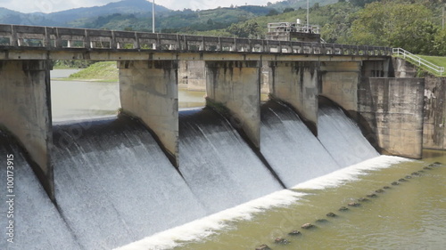 building weir to slow the flow of water