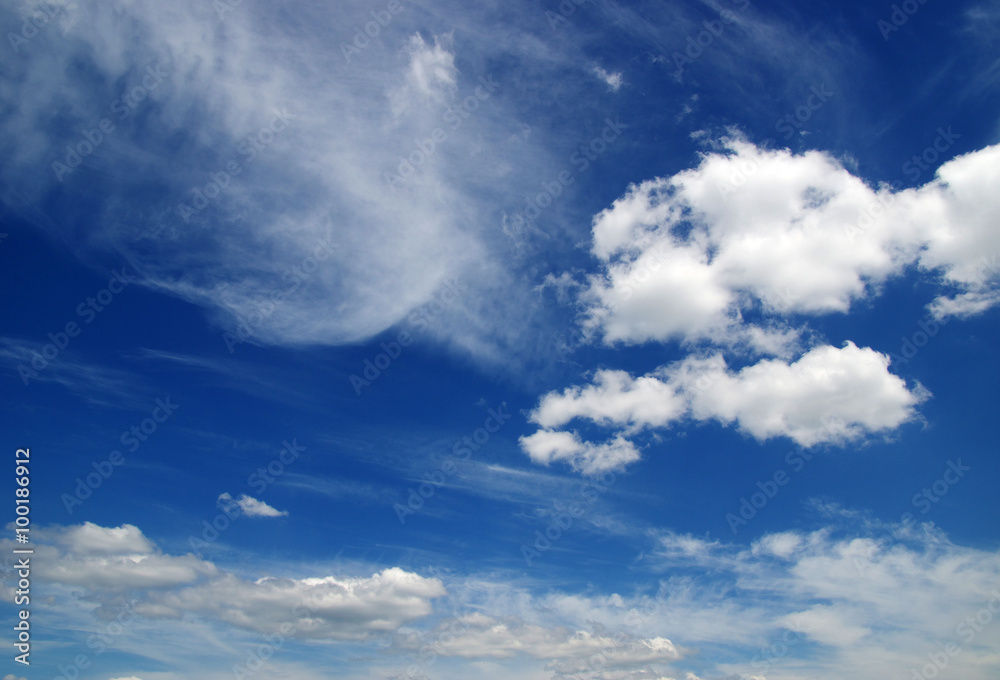 Obraz premium white clouds