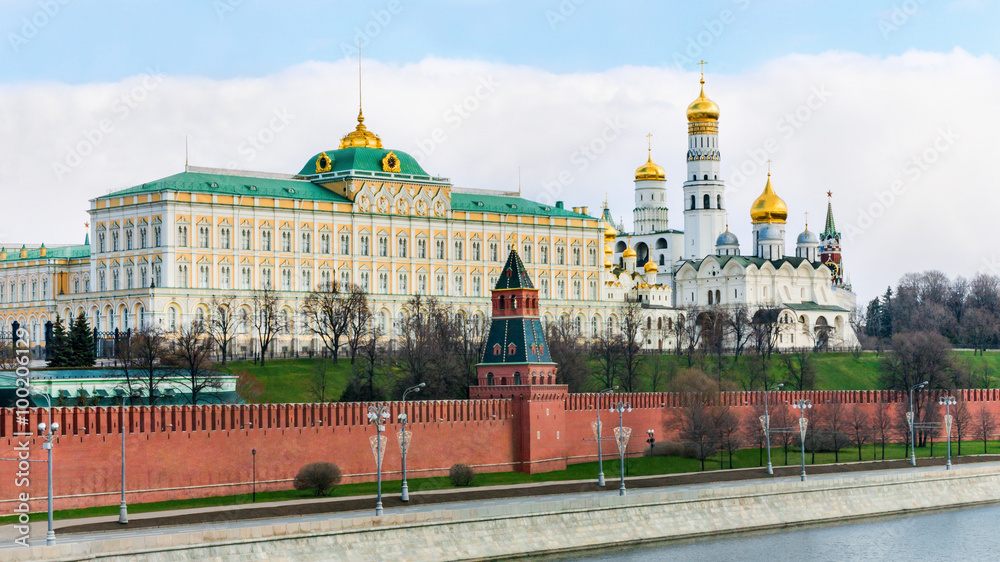 Moscow Kremlin and Novodevichy convent