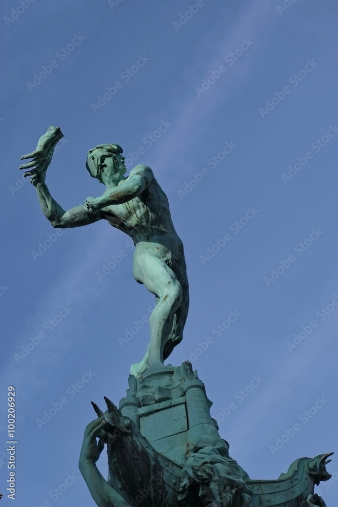 Antwerpen Großer Markt Statue 2