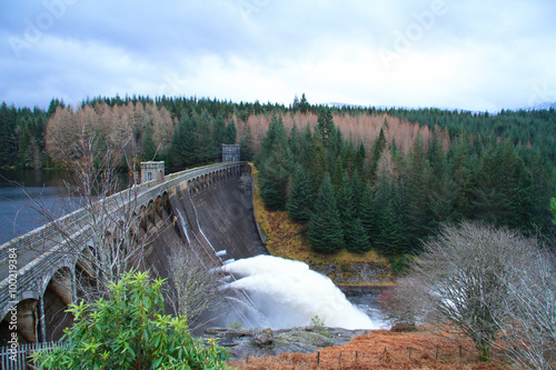 Quadro em tela Laggan dam, River Spean, Scottish Highlands, Scotland