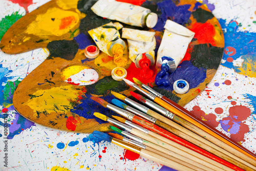 Fototapeta premium Brushes, paints, pencils for drawing