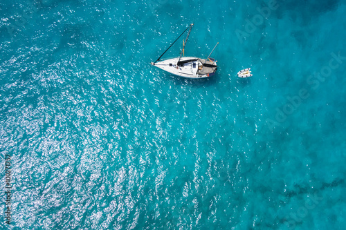 Aerial  view Traditional fisher boat in Santa Maria  in Sal Isla © Samuel B.