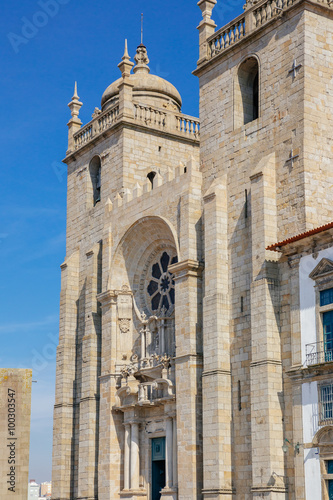 Side view of the cathedral of Porto.