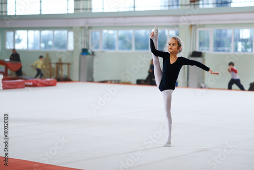  girl doing the splits and balance