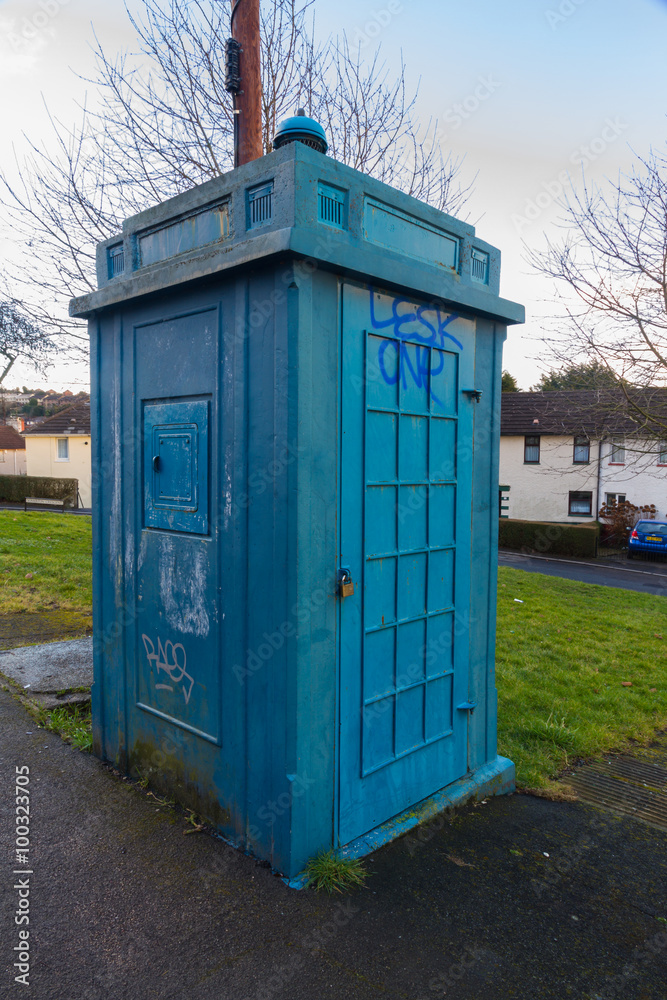 Naklejka premium Police Public Call Box, nicknamed The Newport Tardis.