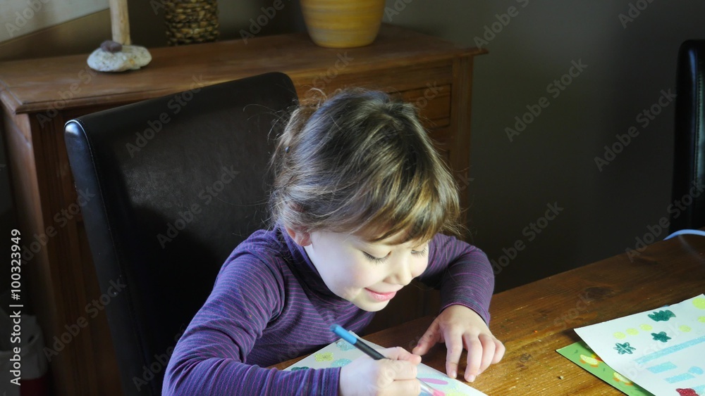 coloriage avec des paillettes