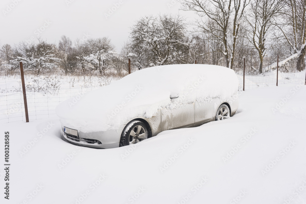 Force of nature, car under snow Force of nature, car under snow