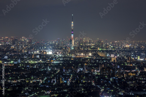 東京 夜の街並み