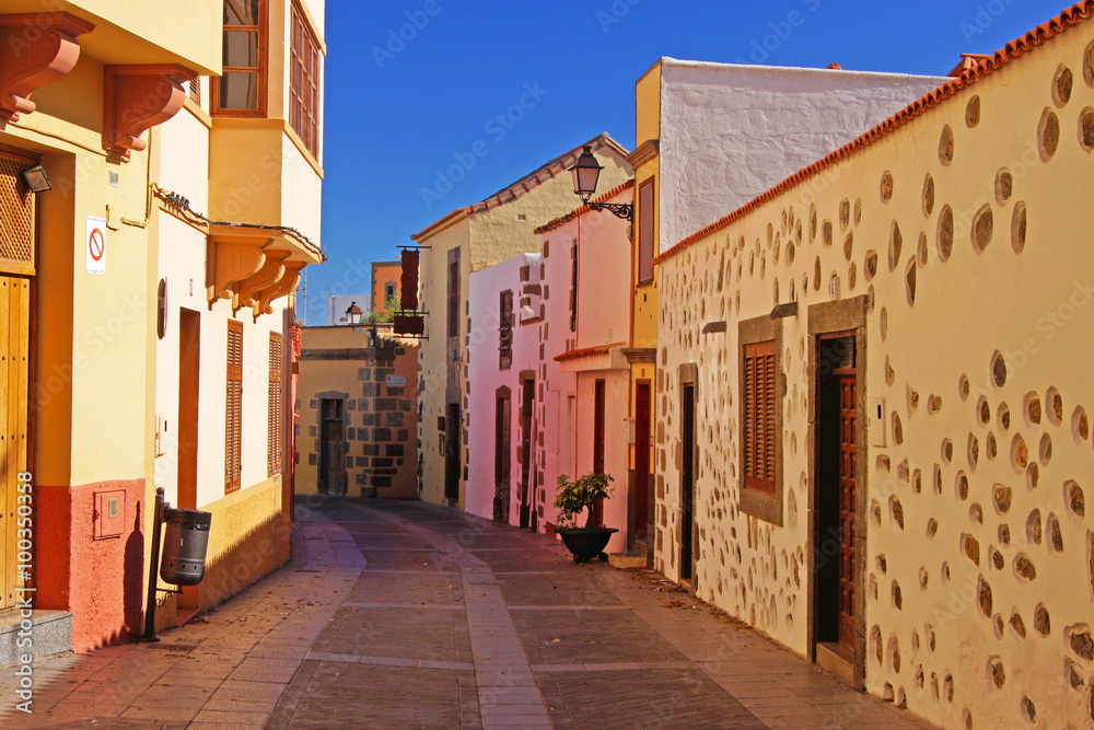Häuserzeile in Agüimes auf Gran Canaria