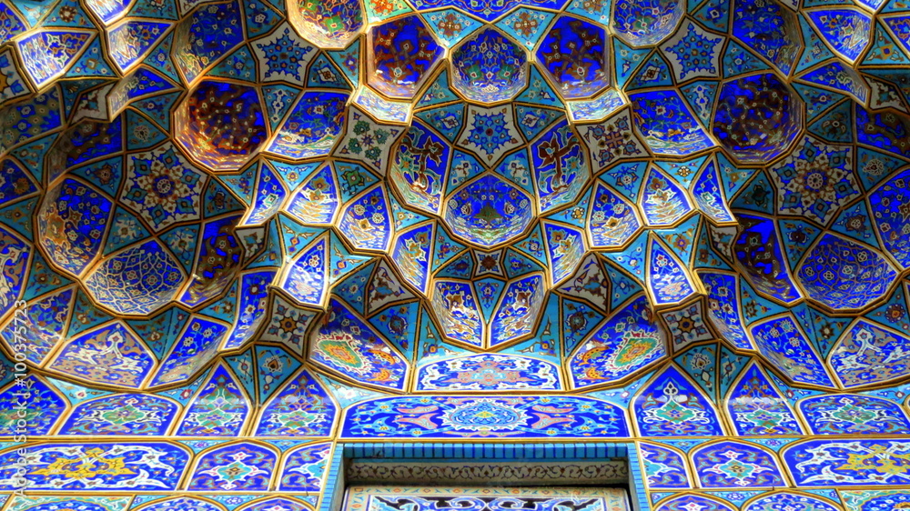 Shah-Cheragh-Heiligtum in Shiraz - obrazy, fototapety, plakaty 