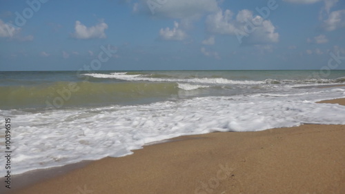 weather of tropical sea in the summer