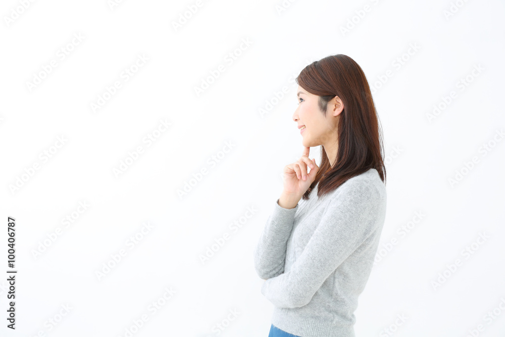 悩む・若い女性 悩む・若い女性