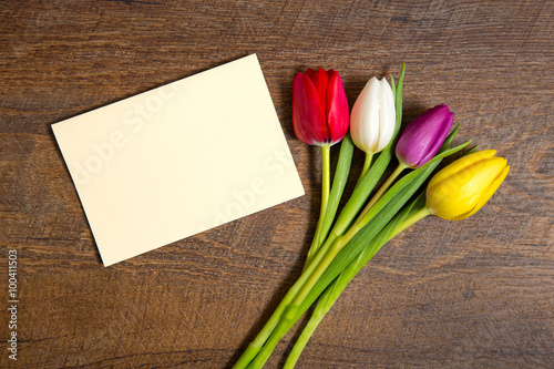 Fototapeta Naklejka Na Ścianę i Meble -  Karte und Tulpen