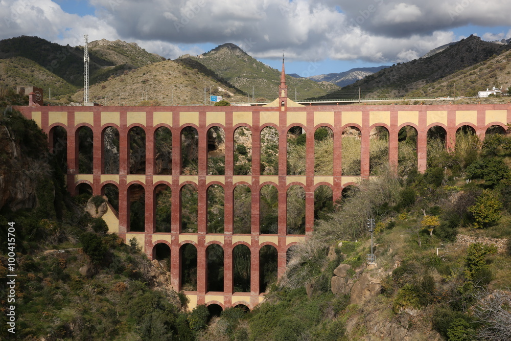 Acueducto del Águila en Nerja, Málaga.