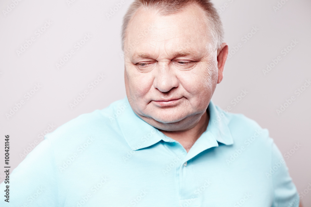 Obraz premium Dreaming senior