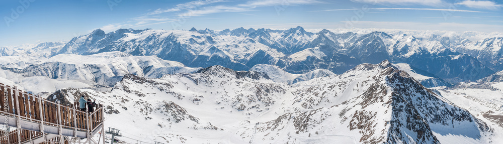 Panoramic view of the mountains / A panoramic view on Alps winter mountains, Les 2 Alpes, France