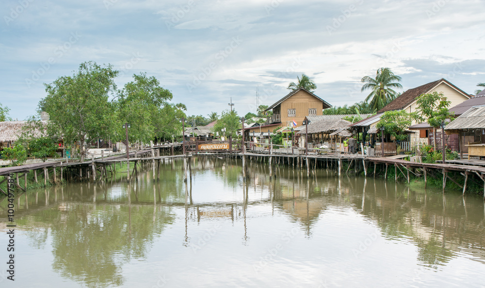 Klong Dan Floating Market Songkhla