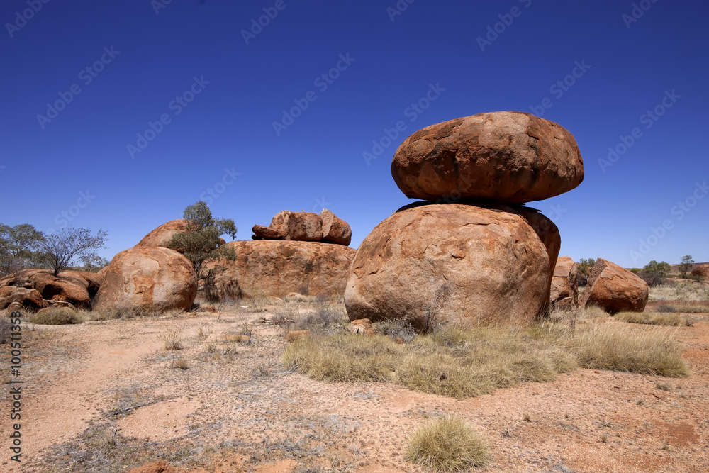devil stones - Karlu Karlu, Central Australia