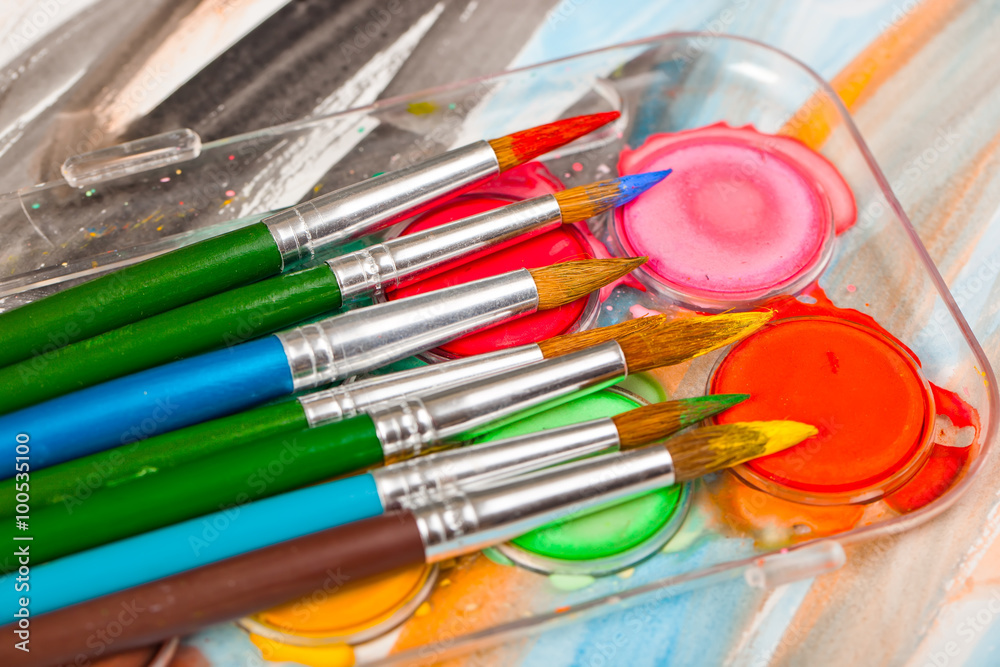 Fototapeta premium Brushes, paints, pencils for drawing 