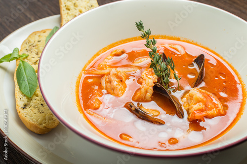 Fish soup with tomatoes and mussels
