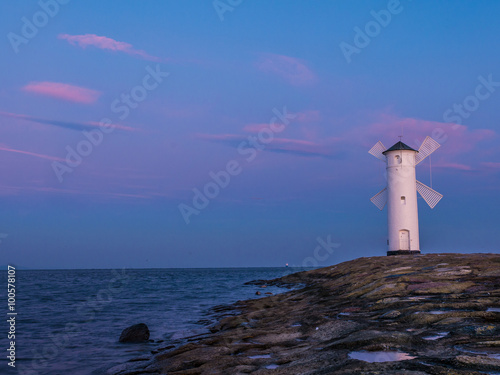 Wallpaper Mural Leuchtturm / Mühle Swinemünde Torontodigital.ca