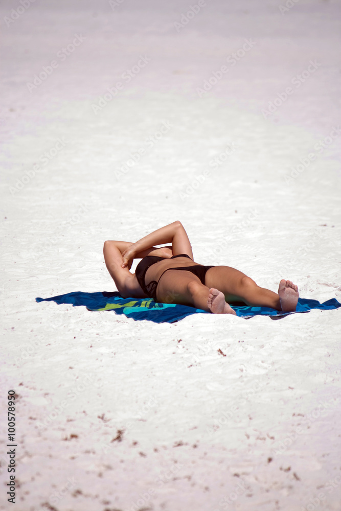 Fototapeta premium Sunbather