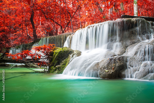 Fototapeta Naklejka Na Ścianę i Meble -  Beautiful waterfall in autumn forest 