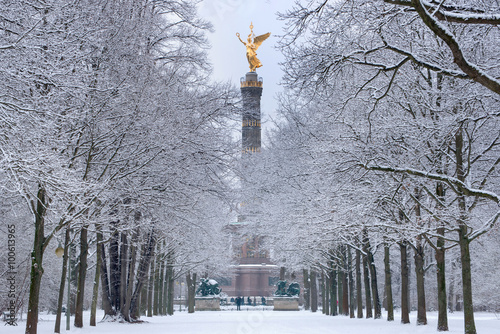 Siegessäule Berlin im Winterkleid