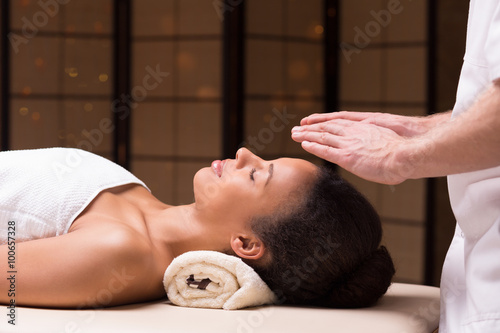 Physiotherapist and bioenergy therapy