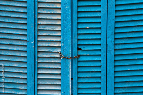Blue wooden shutters © Henrik Dolle