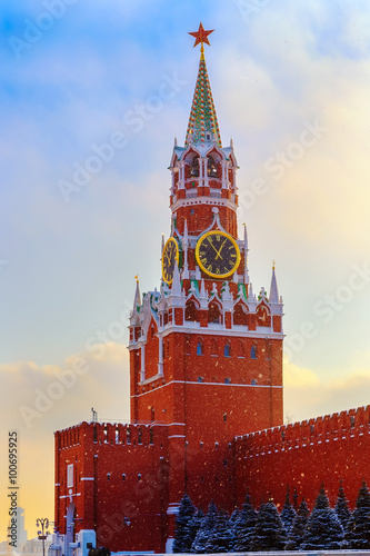 Tela Spasskaya Tower Kremlin Moscow winter sunset Red Square